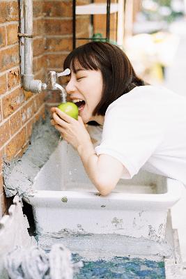 美丽姑娘高清版在线电影,美丽小蜜桃