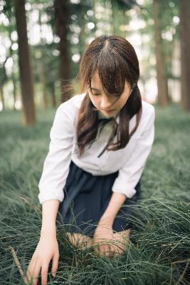 女大学生的沙龙室