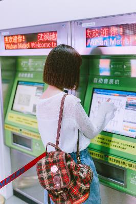 雏鸟幼儿小学生张婉莹